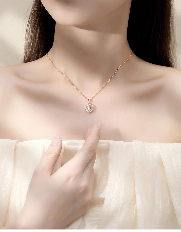 925 Sterling Silver Moissanite Zircon Inlay Flower Pendant Necklace